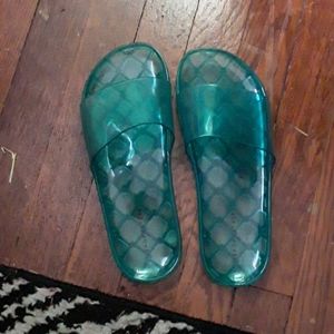 Aeropostale sandals